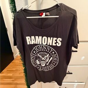 Black graphic oversized Ramones Band Tee